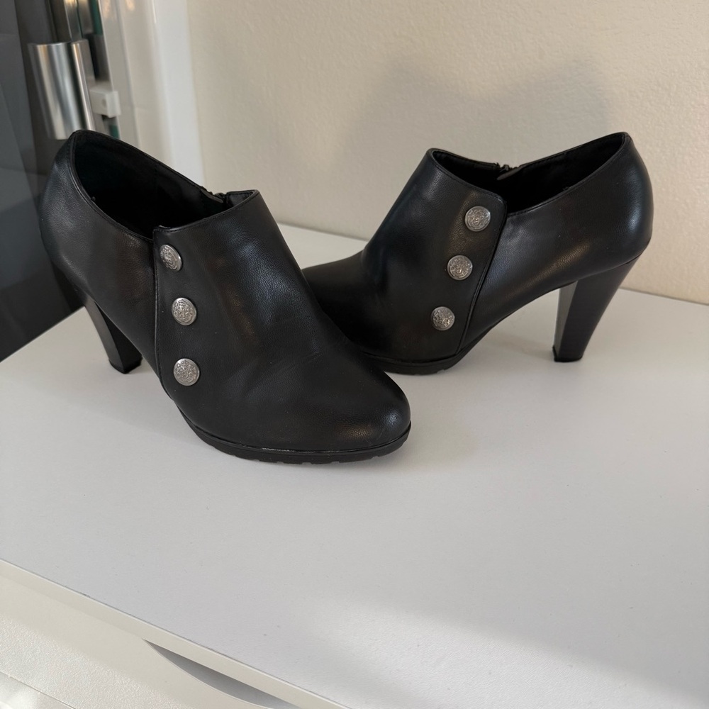 Chic Black Heeled Ankle Boots with Button Detail